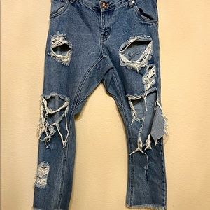 One teaspoon size 24 like new distressed boyfriend jean